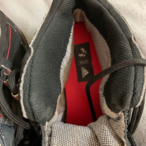 Adidas AX1 μποτάκια πεζοπορίας 44 μεταχειρισμένα, μαύρα