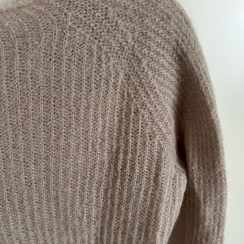 Kontatto beige sweater like new, size M