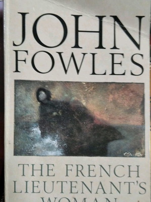 The French Lieutenant's Woman used book in Greek