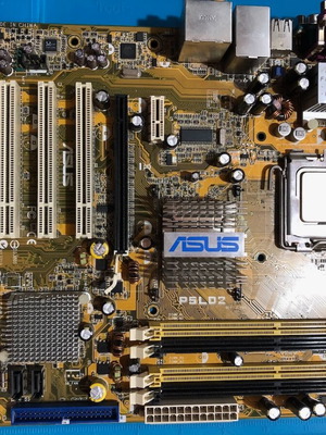 Intel Core 2 Duo E4600 2.4GHz and Asus P5LD2 945P s775 motherboard used