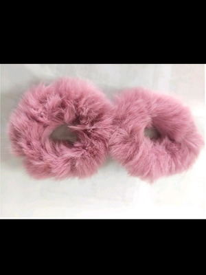 Brand new - 2 pcs Fluffy hair Scrunchy Scrunchie Soft, pastel / λαστιχάκια μαλλιών 2 τμχ γουνακι