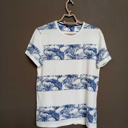 Calliope Man floral print T-shirt, blue and white, size Small