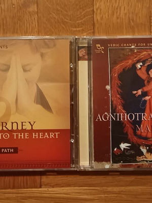 Συλλογή δύο CD με Journey to the Heart και Agnihotra Shantipath Mantra