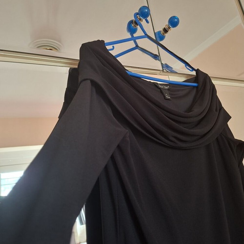 White House Black Market dress like new, size Large, black