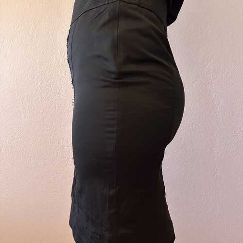 Karen Millen black long skirt like new, size S