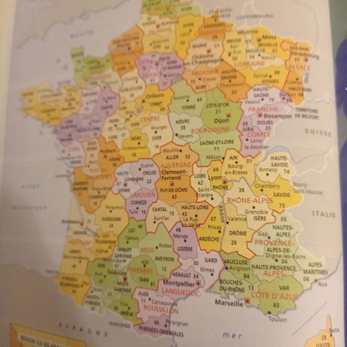 Objectif EXPRESS French book like new with CD