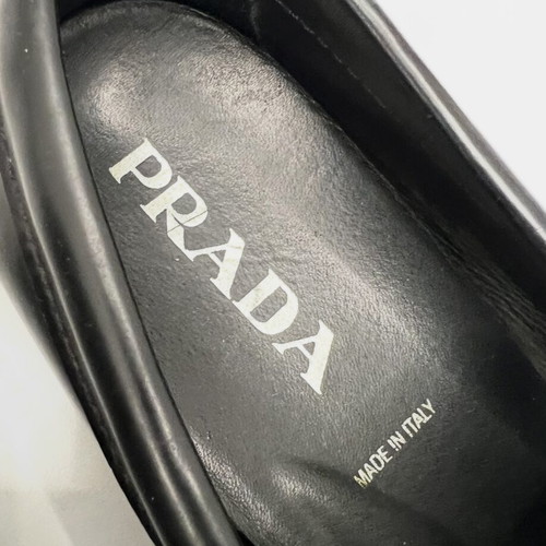Prada black leather moccasins used, large fit