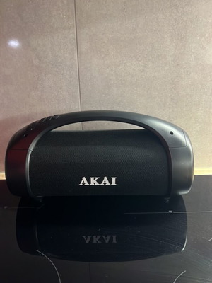 Akai ηχείο μεταχειρισμένο σε πολύ καλή κατάσταση