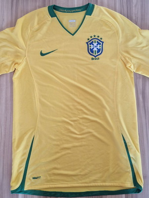 Brazil 2010 jersey size small new, authentic