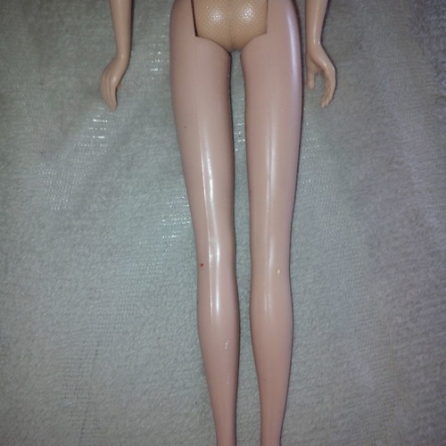 Doll 30 cm used for OOAK with jet black hair