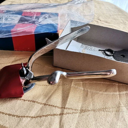Boss Solingen vintage hair clipper new with replacement blade and spring