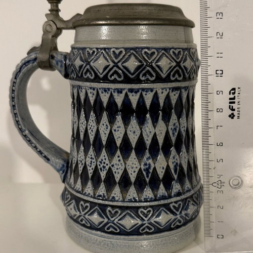 Decorative carafe used in excellent condition