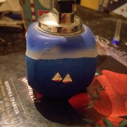 Decorative lighter with eye design