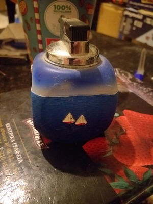 Decorative lighter with eye design
