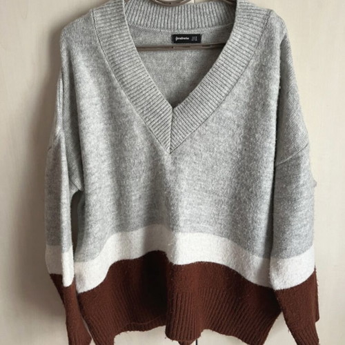 Stradivarius sweater like new, loose fit, size M