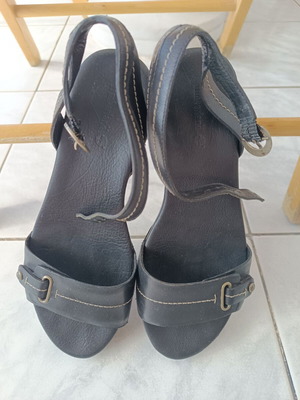 Timberland sandals size 38.5 used, black leather, 5cm heel