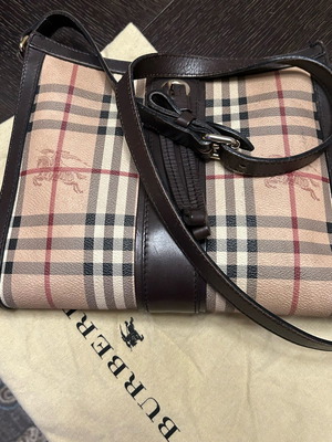 Τσάντα Burberry χιαστί μεταχειρισμένη σε πολύ καλή κατάσταση αυθεντική