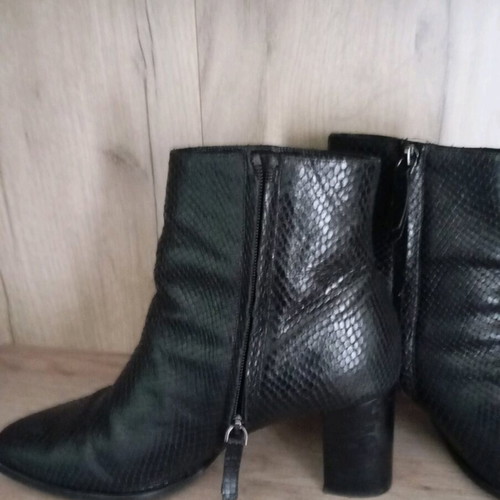 Massimo Dutti ankle boots size 41 black like new, 7cm heel