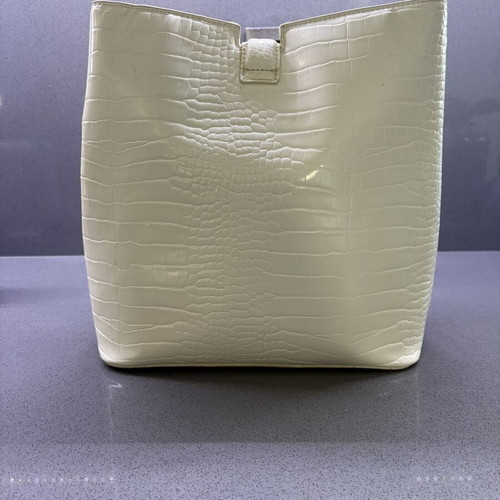 Nolah shoulder bag white used with wear on clasp and interior