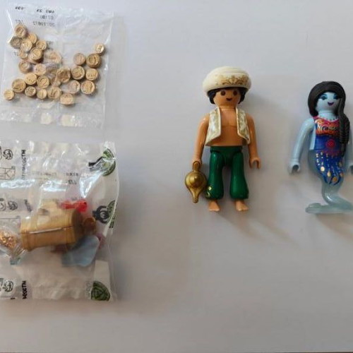 Playmobil 1005 Magician and Genie new with open bag