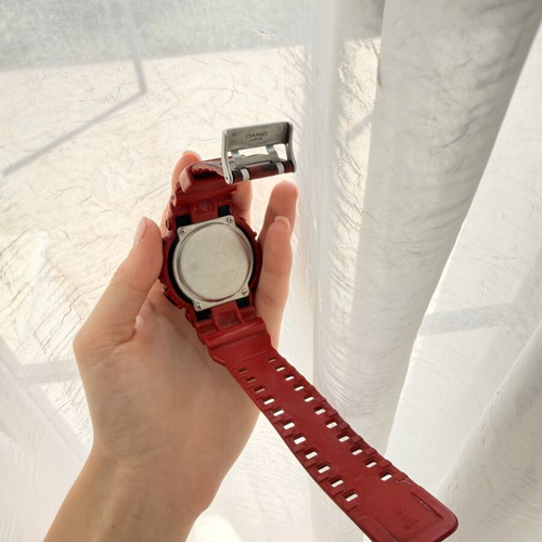 Casio G-Shock GA-100CM-4AER watch and Lorus RM331GX9 chronograph