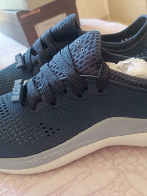 Crocs Lite Ride 360 Pacer sneakers new