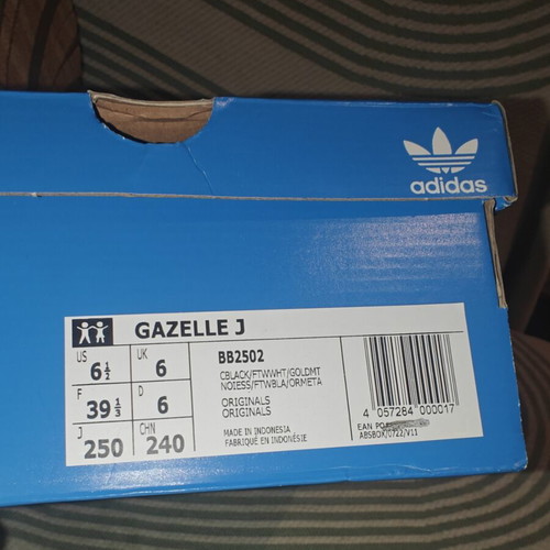 Adidas Originals Gazelle sneakers new, black with white details