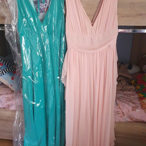 Dresses for wedding and christening like new, sizes medium and large