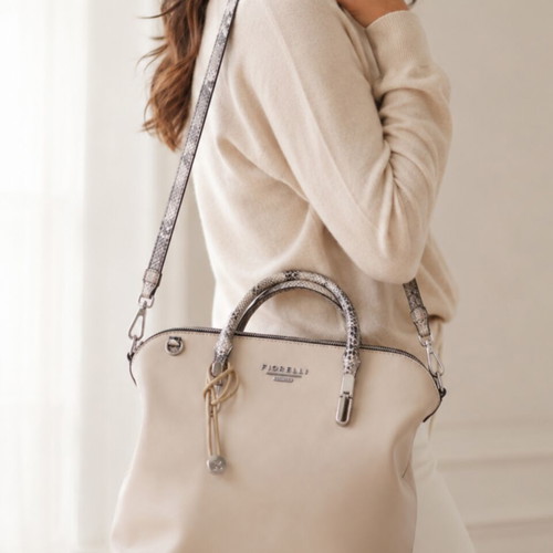 Fiorelli handbag beige like new with multiple compartments