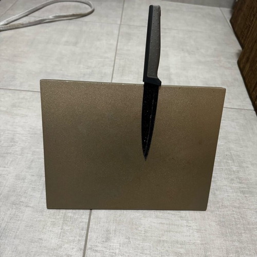 Magnetic knife holder like new