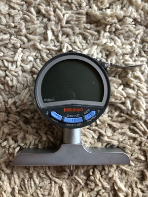 Mitutoyo 547-252A digital depth gauge like new
