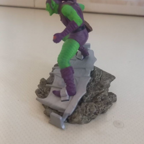 Marvel Green Goblin figure like new