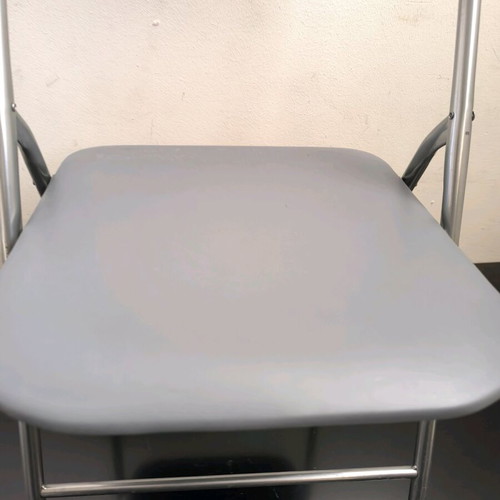 Metal chairs like new, pack of 8