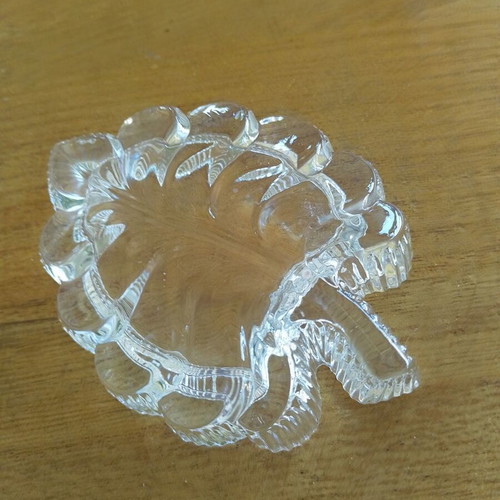Cristal d' Arques Fougere leaf-shaped individual crystal ashtray