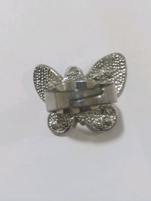 Butterfly ring adjustable like new