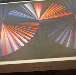 iPad Pro, 12.9-inch (5th generation) Cellular