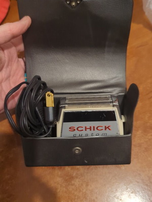 Vintage shaving machine used