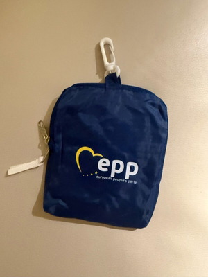 Υφασμάτινη τσάντα καινούργια, μπλε, ελαφριά και διπλούμενη