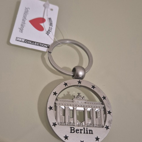 Metal Berlin Souvenir Keychain new, silver color