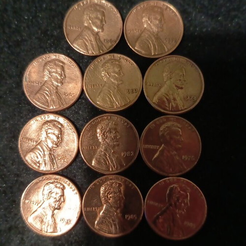 Collectible American Lincoln Cents coins like new, set of 11 pieces