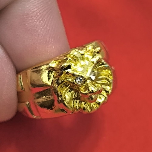 Lion Head Ring with Strass Gold Tone Luxury Statement New