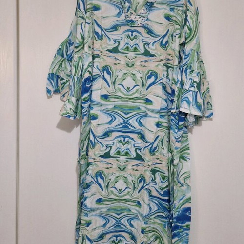 Caftan new 100% viscose size L/XL with embroidery and bell sleeves