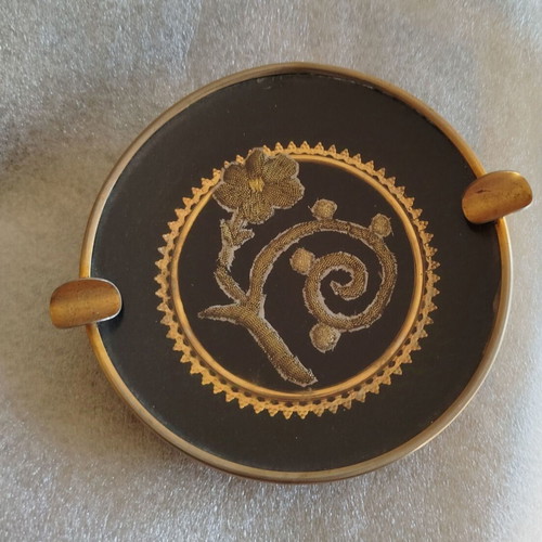 Vintage decorative ashtrays used, set of 3 pieces
