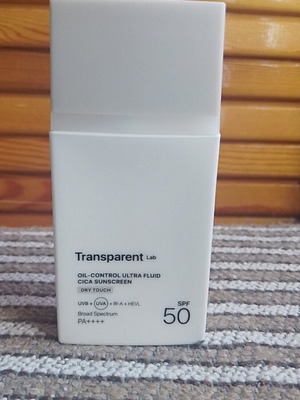 Transparent Oil Control Sunscreen SPF50 like new, dry touch