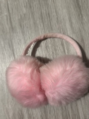 Ear muffs used for cold protection