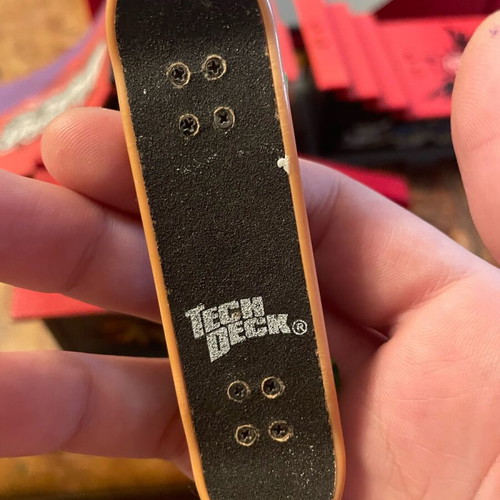 Tech Deck finger skates used, collaboration with Plan B, pack