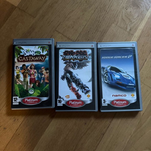 PSP game cartridges like new, set of 3