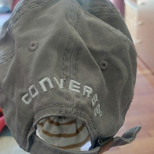 Converse Grey Jockey Cap like new, adjustable cotton baseball style