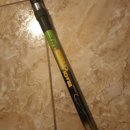 Linea Effe Beach Carbon Fishing Rod 3.60m like new with 2 extra tips