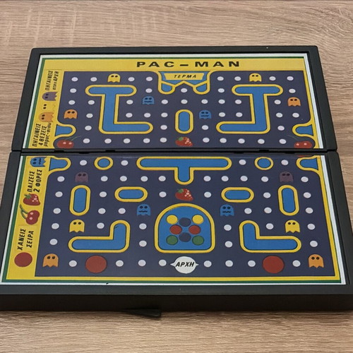 Magnetic Pac-Man board game by Petalo, like new, vintage 80s/90s